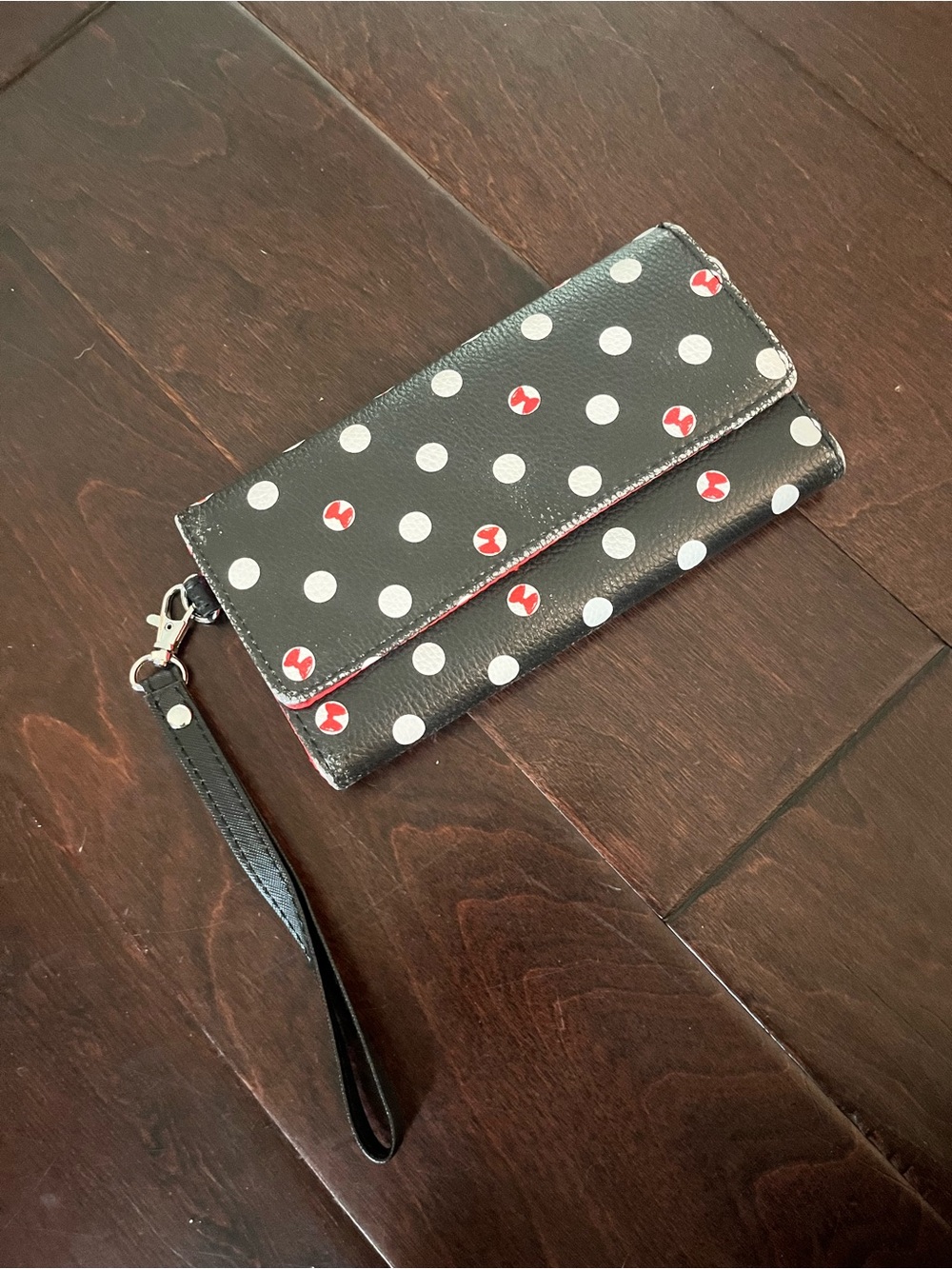 Disney parks Minnie Mouse Red and Black Wristlet